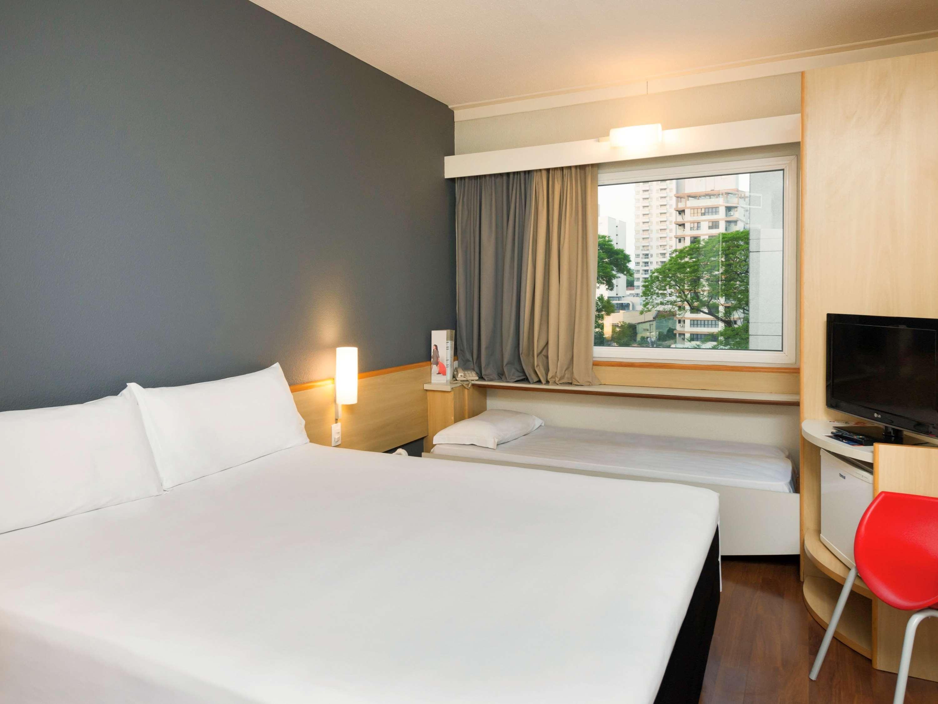 Ibis Campinas Hotel Кампинас Екстериор снимка