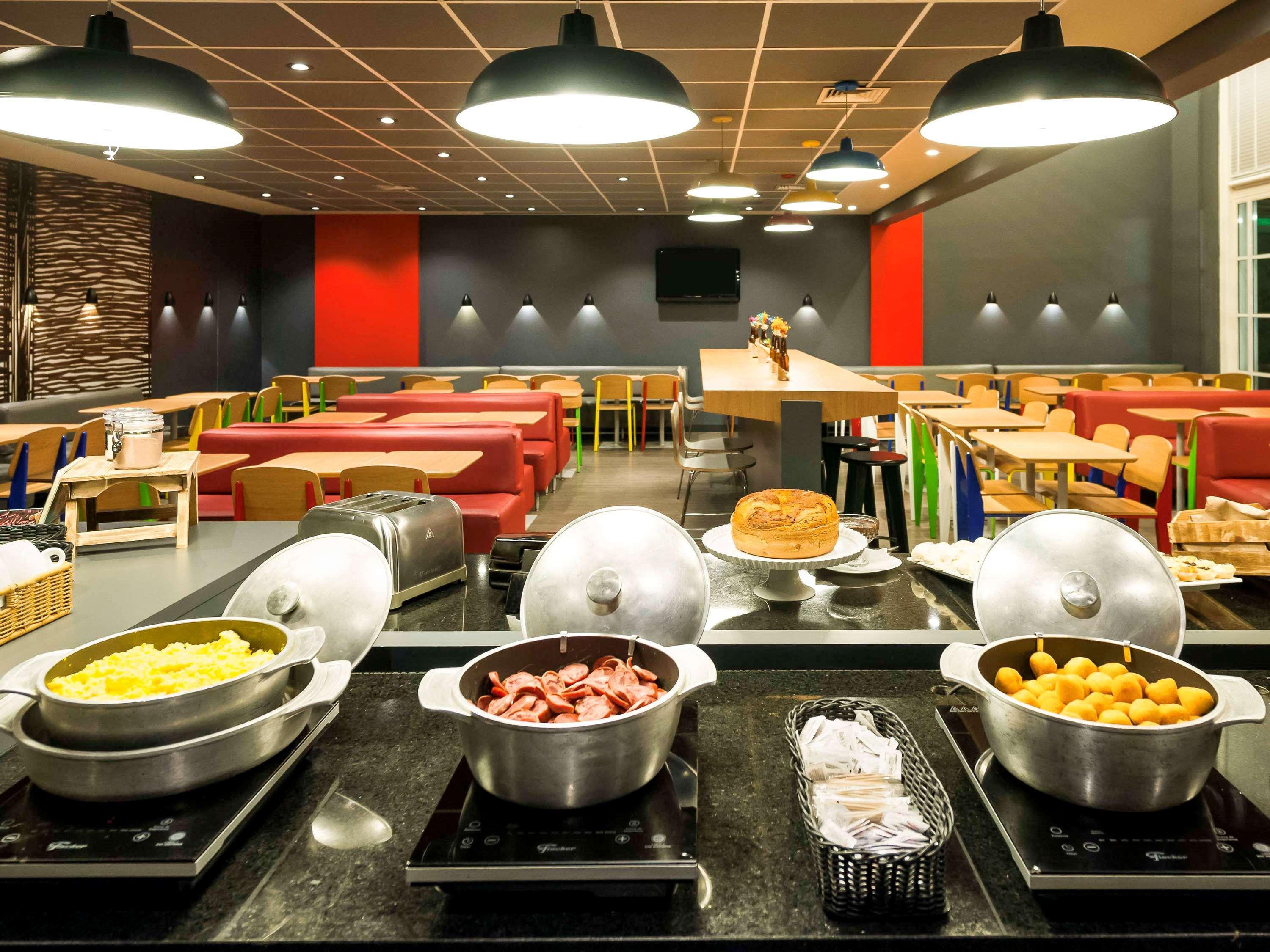 Ibis Campinas Hotel Кампинас Екстериор снимка